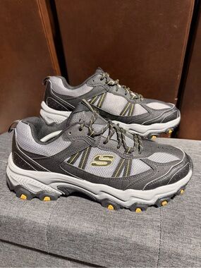 Skechers Stamina AT Upper Stitch Men’s Hiking Shoes Grey Black  size 12